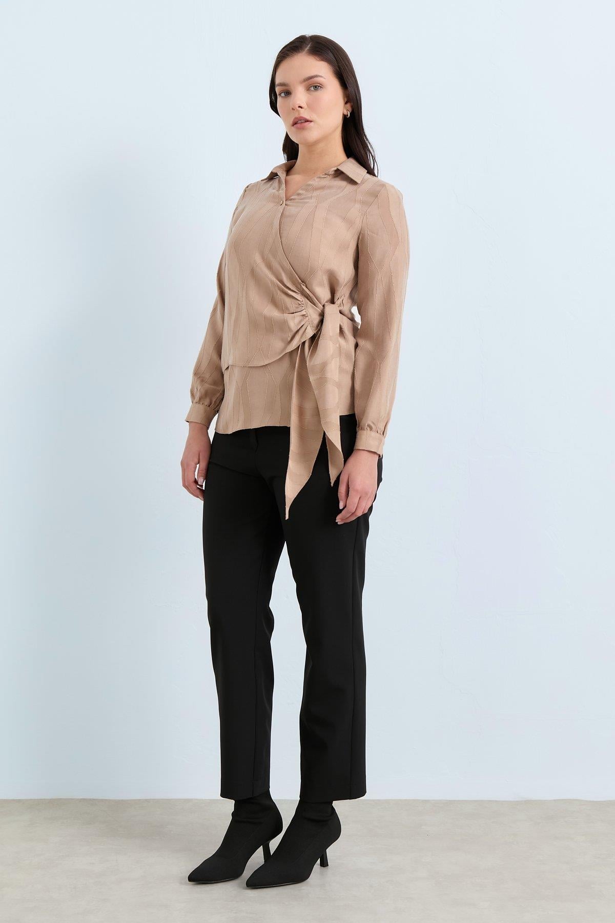 NİHAN Blouse Nihan Gömlek Yakalı Anvelop Bluz  Bej_modest