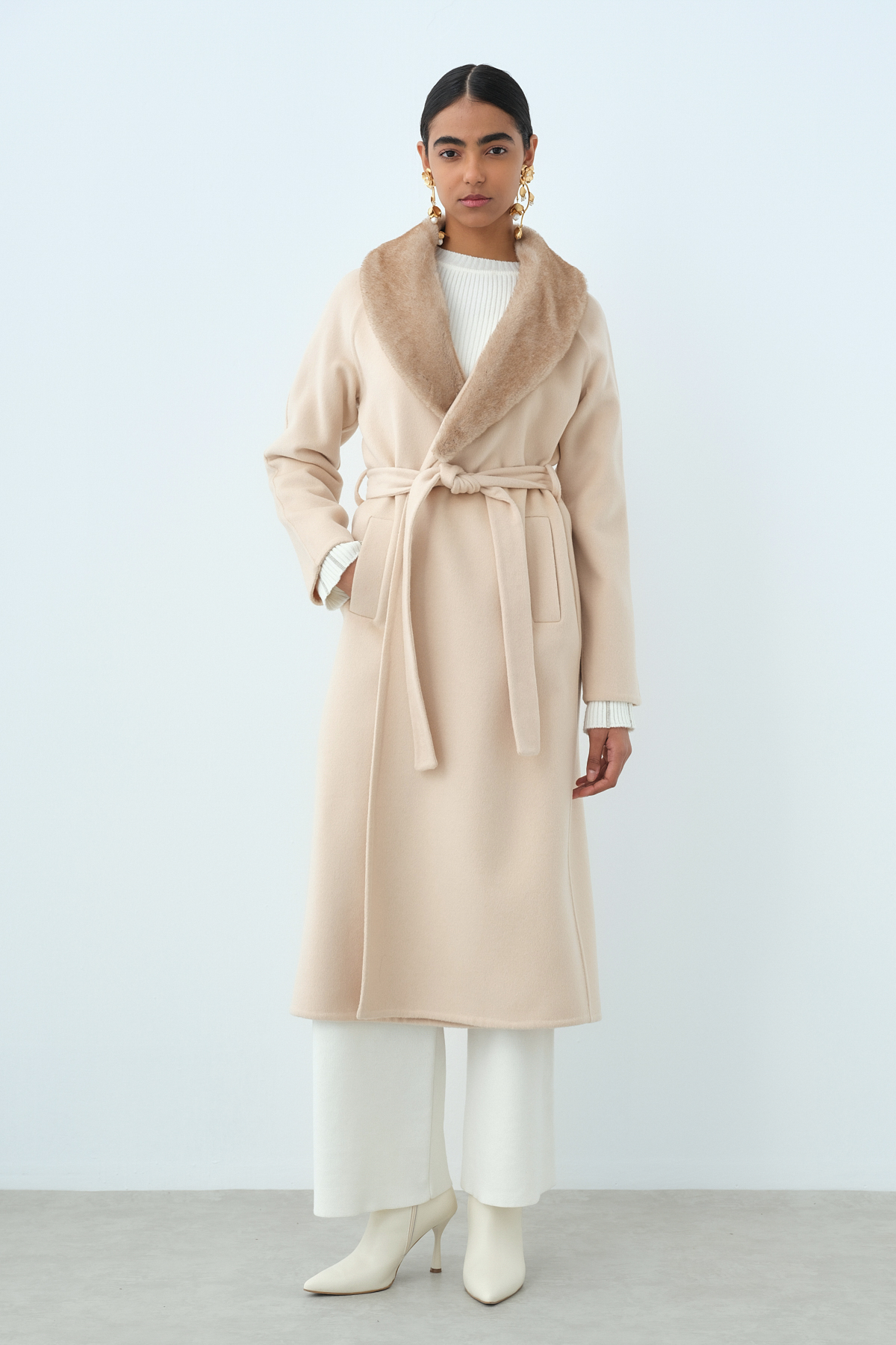NİHAN Coat Nihan Kürklü Şal Yaka Kuşaklı Kaşmir Kaban  Bej_modest