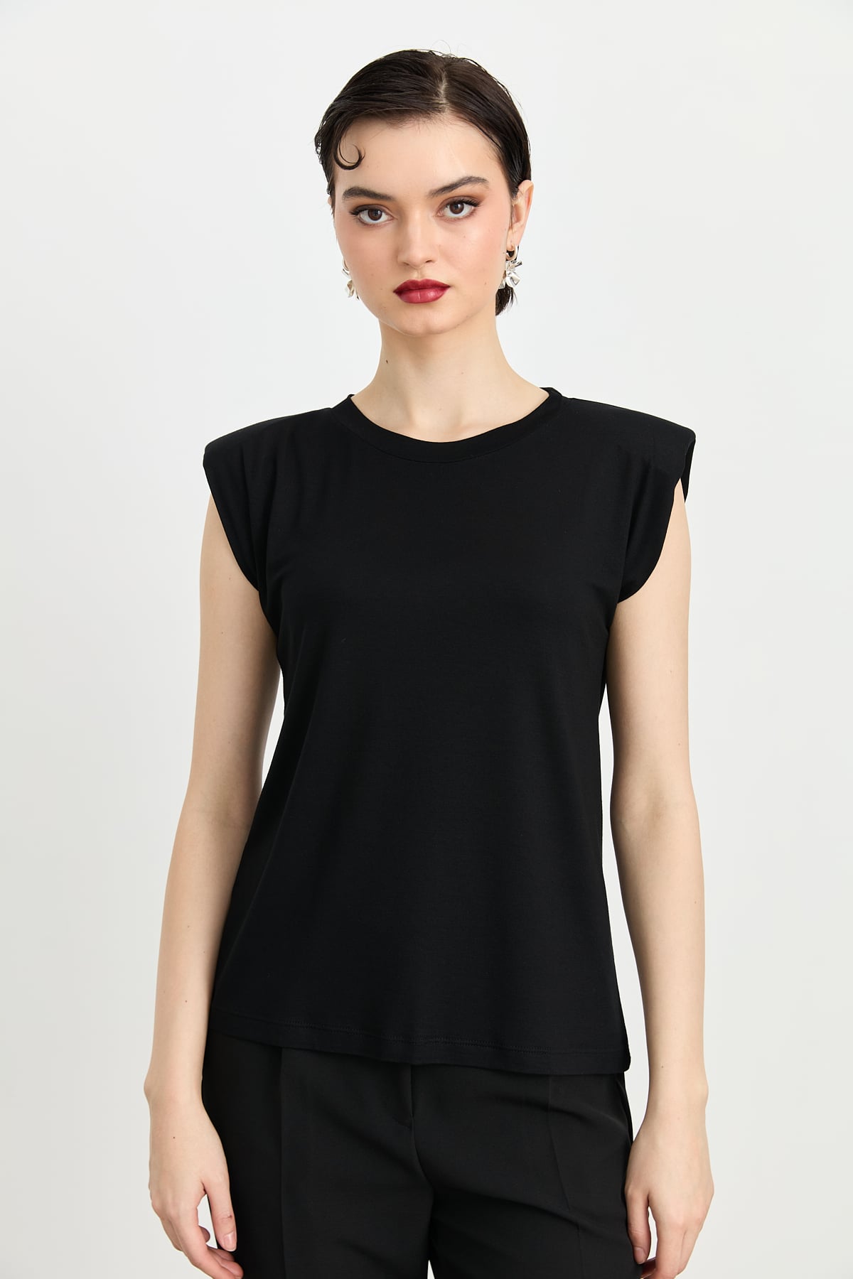 NİHAN Base Layers Nihan Omuzları Vatkalı Kolsuz Bluz  Siyah_modest