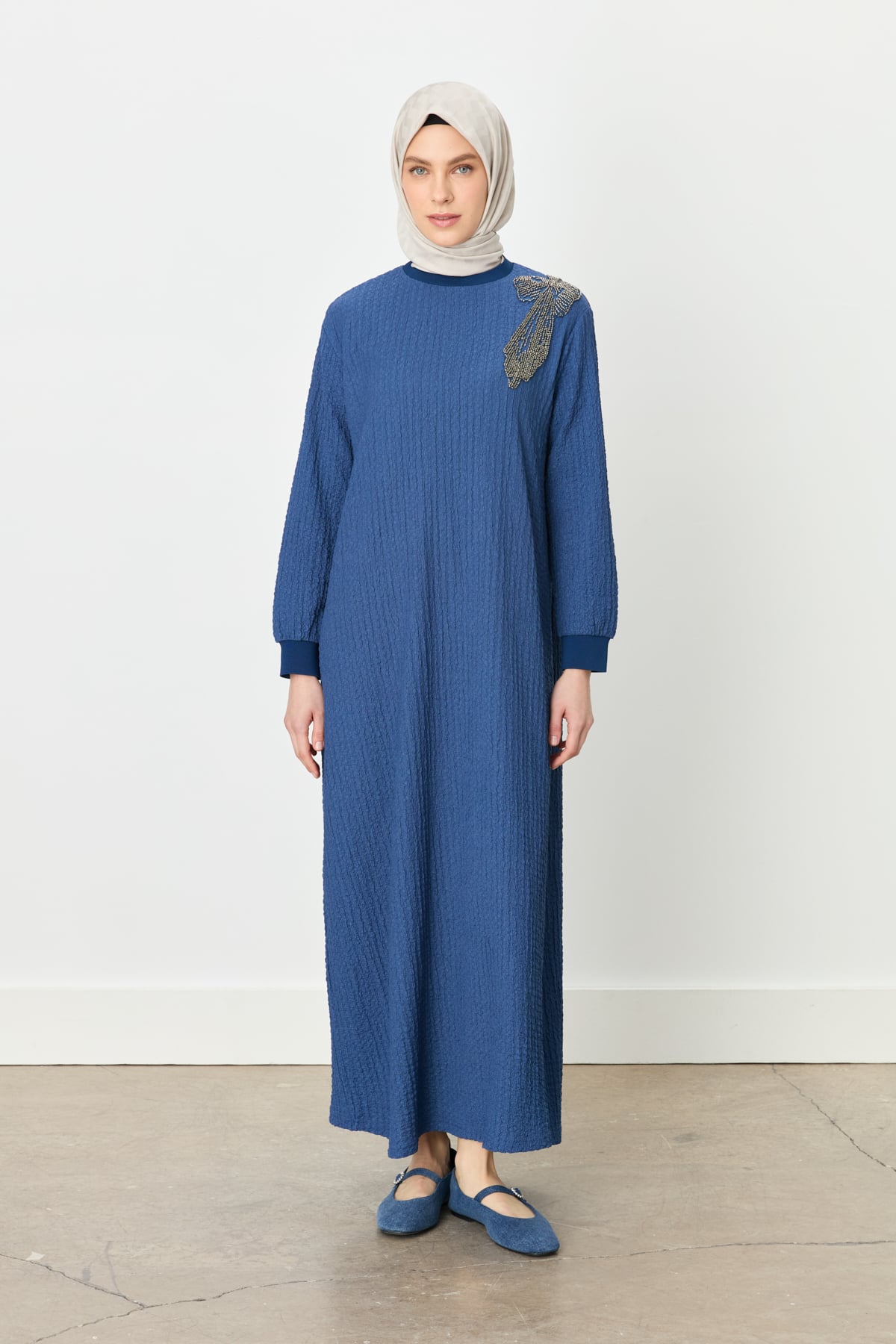 NİHAN Elbise Nihan Omzu İşlemeli Örme Elbise  İndigo_modest
