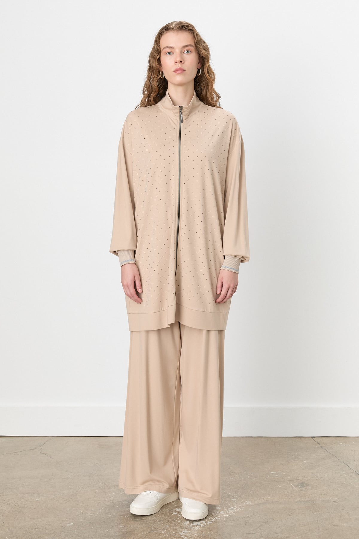 NİHAN Suits Nihan Taş Detaylı Pantolon Tunik Örme Takım  Bej_modest