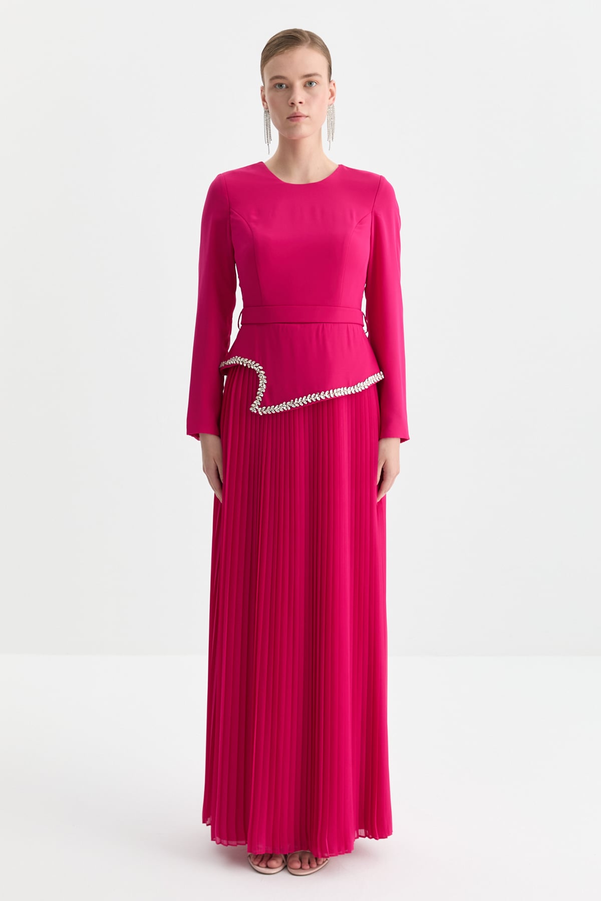 NİHAN Dress Nihan Taş Detaylı Pilise Etekli Elbise  Fuşya_modest