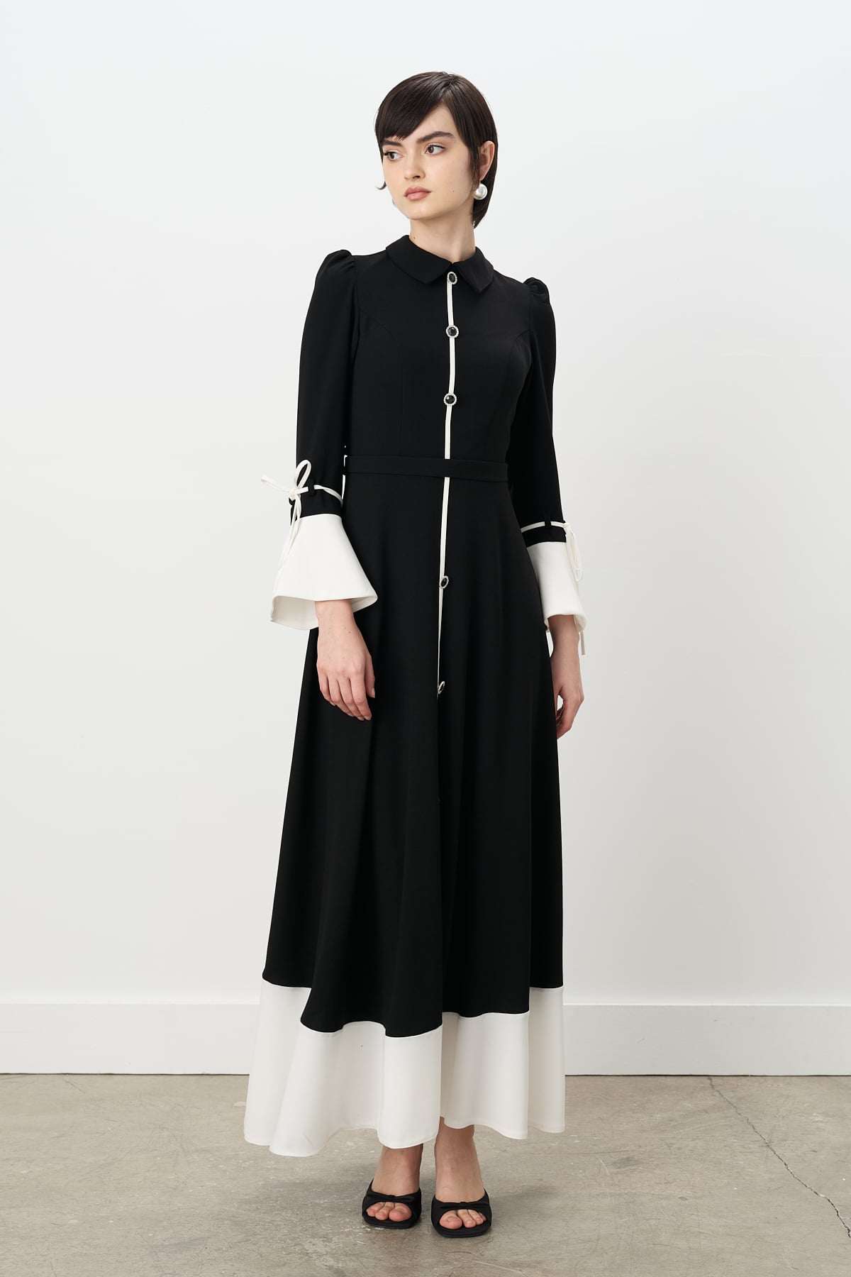 NİHAN Elbise Nihan Taş Düğmeli Kol Detaylı Elbise  Siyah_modest