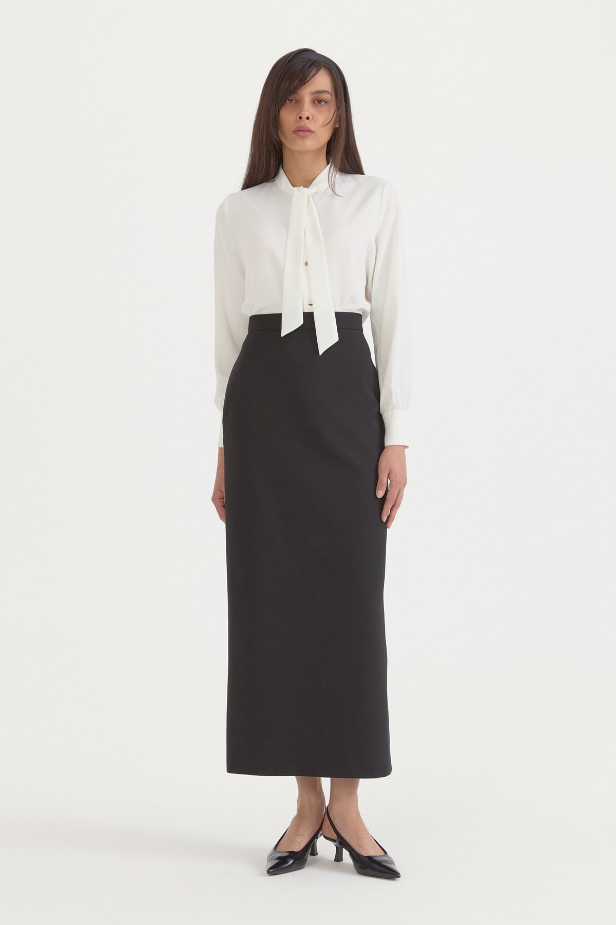 Pilikaşeli Kalem Etek  Siyah