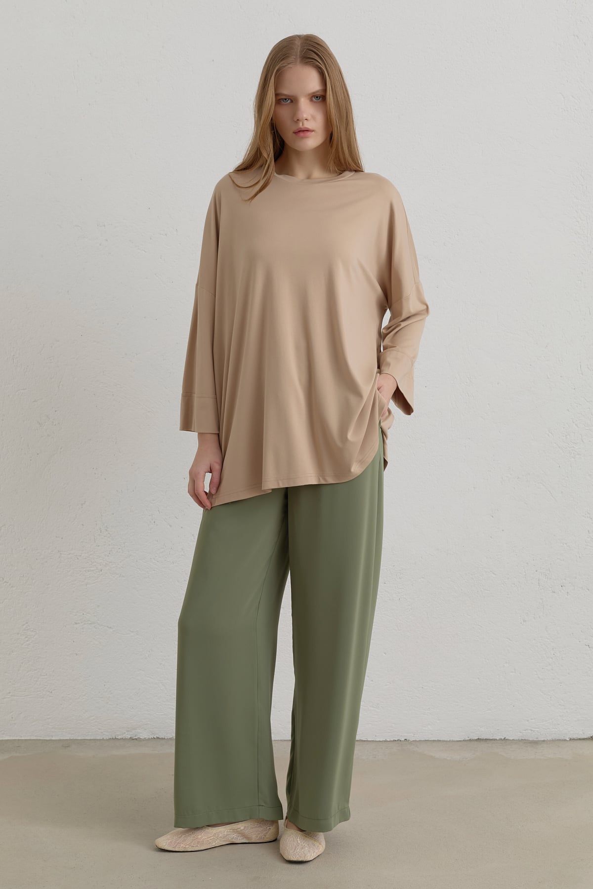 Yanları Yırtmaçlı Oversize Örme Bluz  Bej