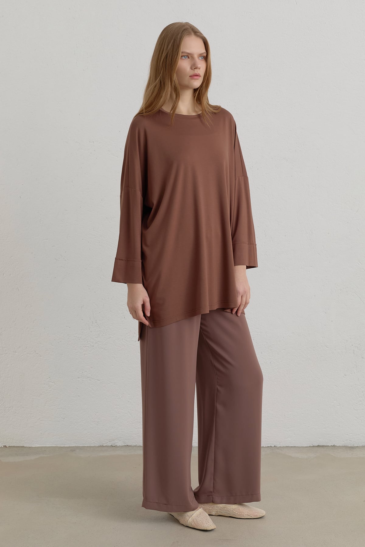 Yanları Yırtmaçlı Oversize Örme Bluz  Kahve