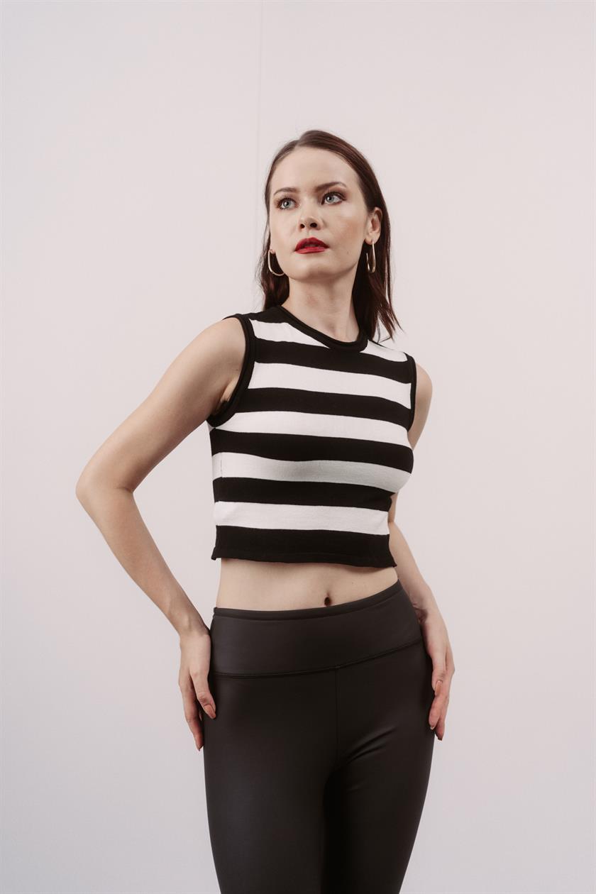 Siyah Çizgili Crop Bluz