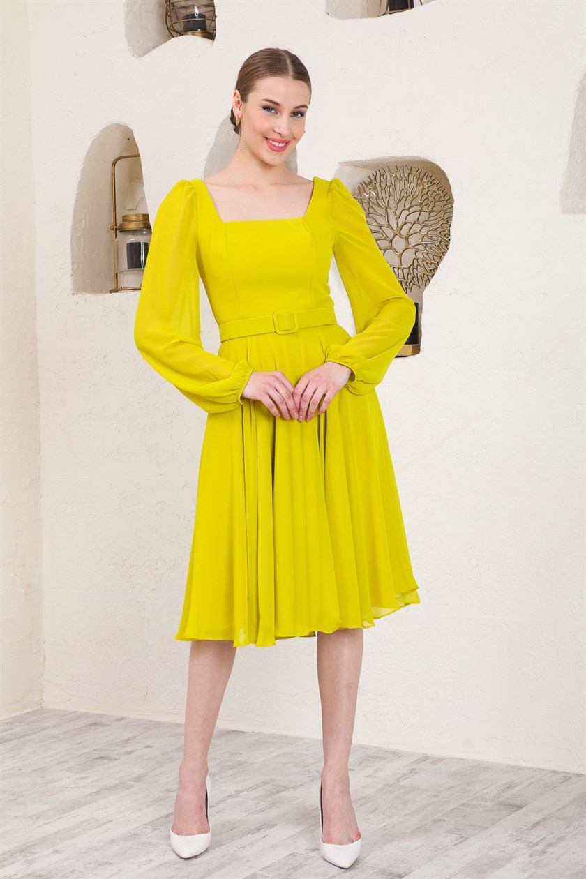 Green Square-Neck Chiffon Evening Dress