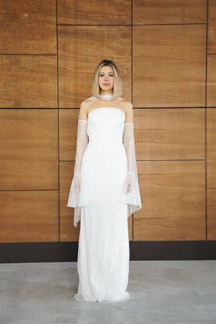 Balenli Önü İşlemeli Dantel Beyaz Abiye