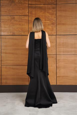 Straplez Üst Taş Aksesuarlı Saten Siyah Abiye