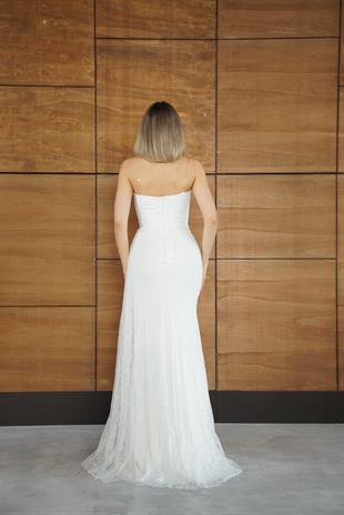 Straplez Önü Bağcıklı Dantelli Beyaz Abiye