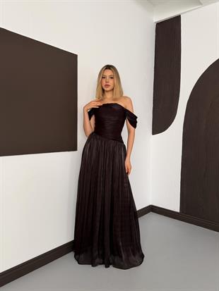 Düşük Kol Drapeli Kahverengi Abiye