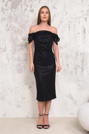 Düşük Kol Pullu Siyah Abiye