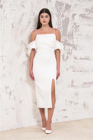 Düşük Kol Yırtmaçlı Beyaz Abiye Elbise