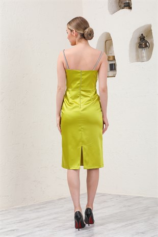 Elma Yeşili Askılı Saten Abiye Elbise