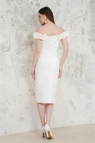 Kayık Yaka Çiçekli Beyaz Abiye Elbise