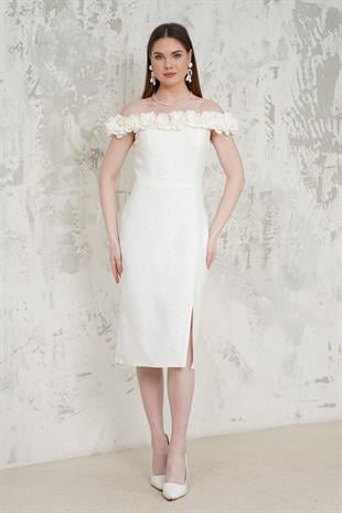 Kayık Yaka Çiçekli Beyaz Abiye Elbise