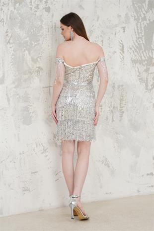 Kayık Yaka Püsküllü Ekru Abiye Elbise