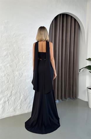 Straplez Önü Boncuk İşlemeli Uzun Siyah Abiye