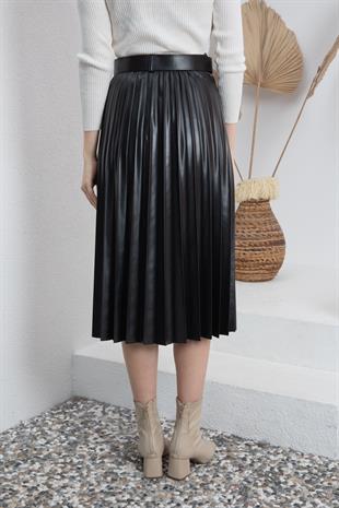 Kemerli Siyah Pliseli Deri Etek