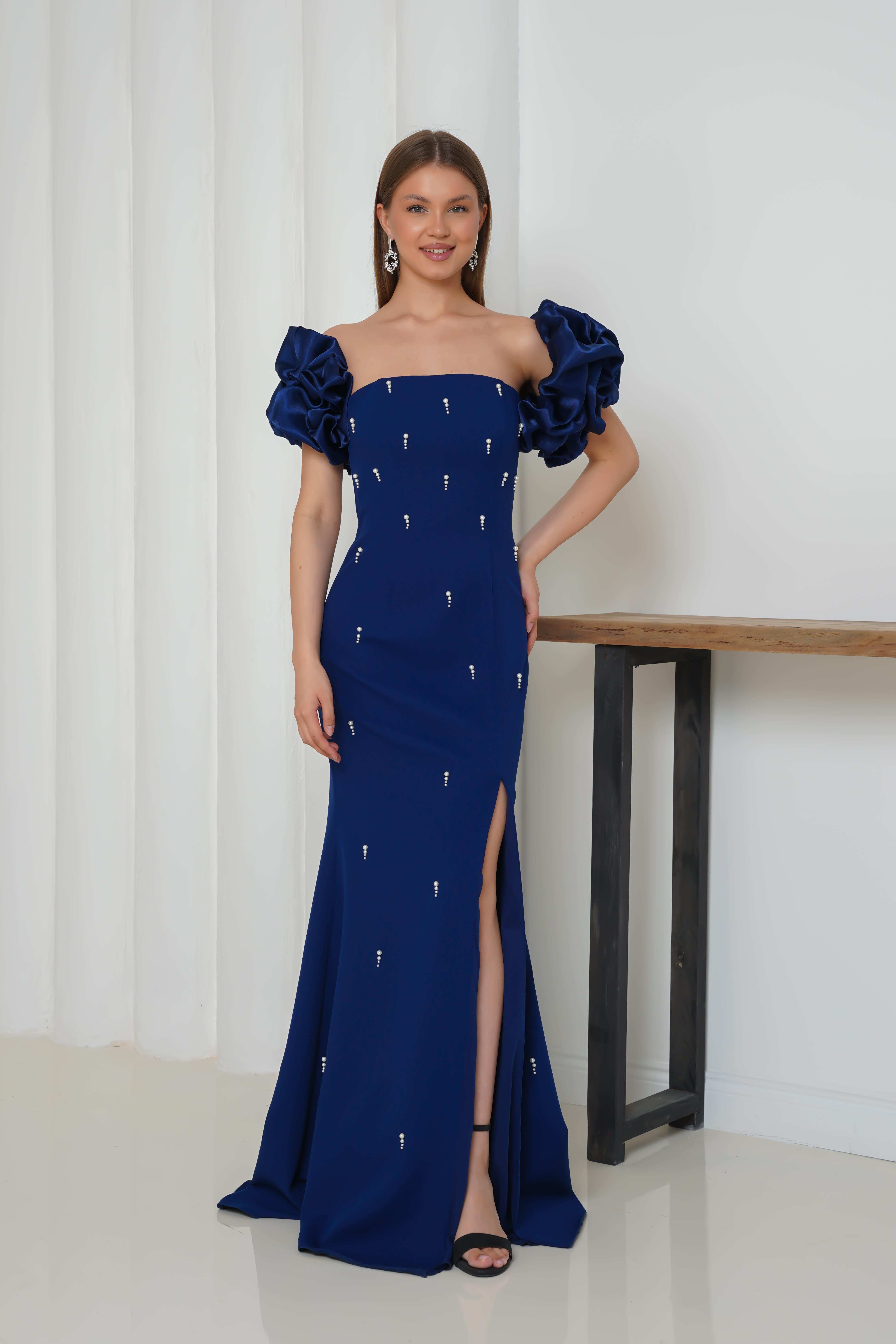 Boncuk İşlemeli Kol Detaylı Lacivert Uzun Abiye