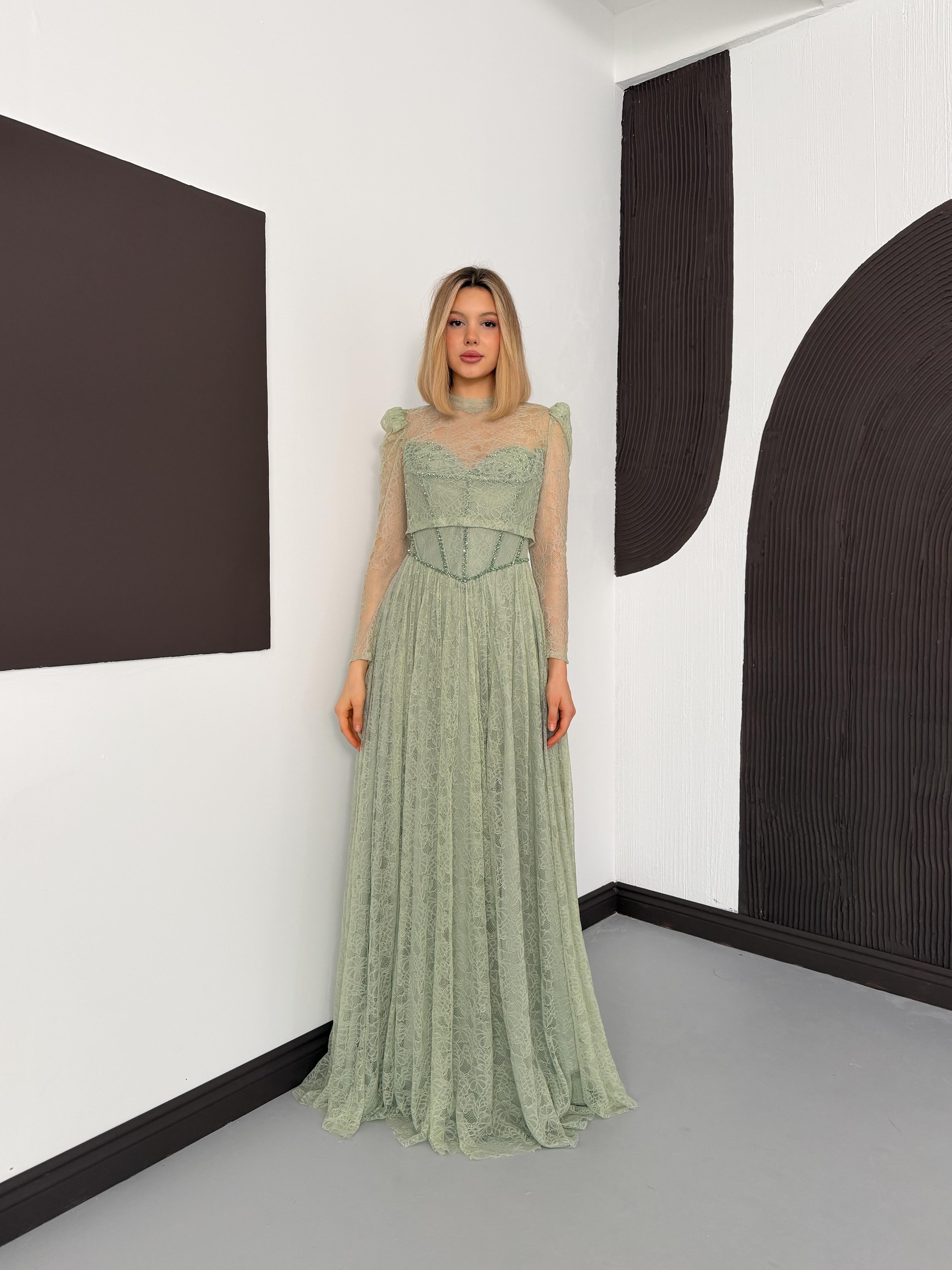 Bolerolu İşlemeli Mint Yeşili Dantelli Abiye