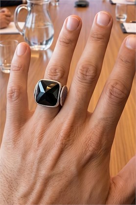 Peridot Taşlı 925 ayar Gümüş Tasarım Erkek Yüzük