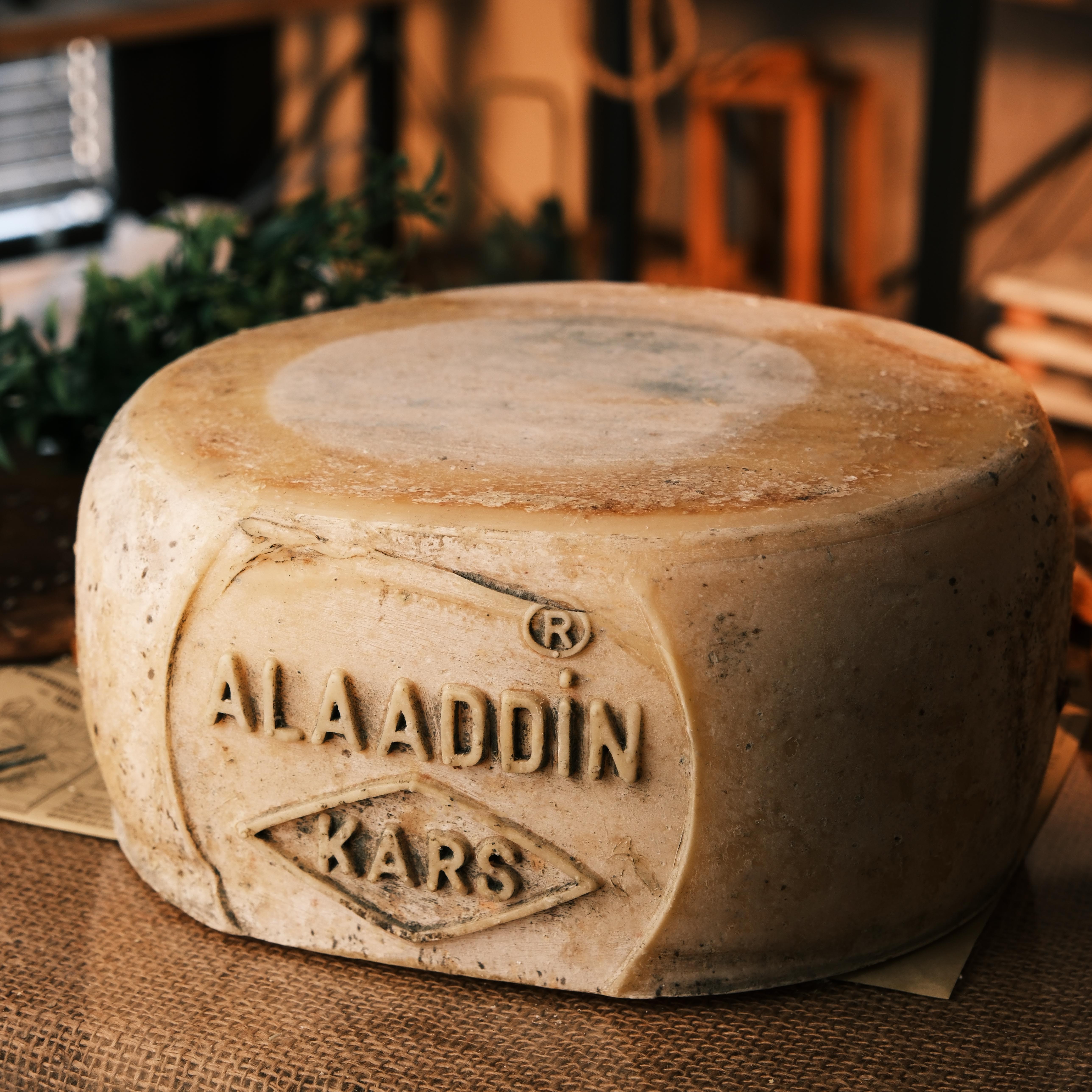 4 Ay Dinlendirilmiş Eski kaşar 11.50/12Kg Arası