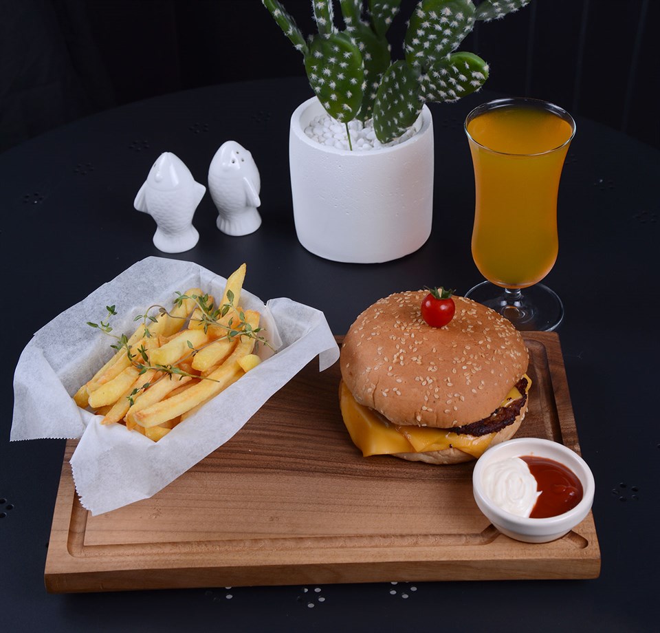 Ayaklı Steak Sunum Tahtası