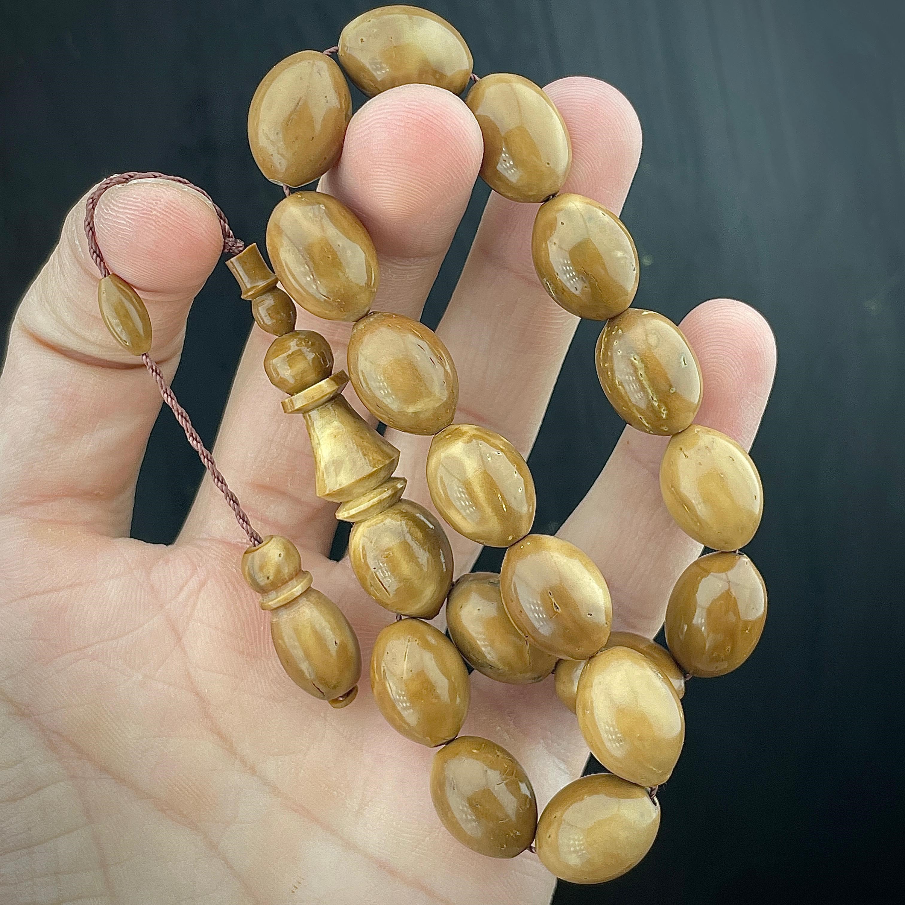 Beyzi Kesim Maskot Kuka Tespih