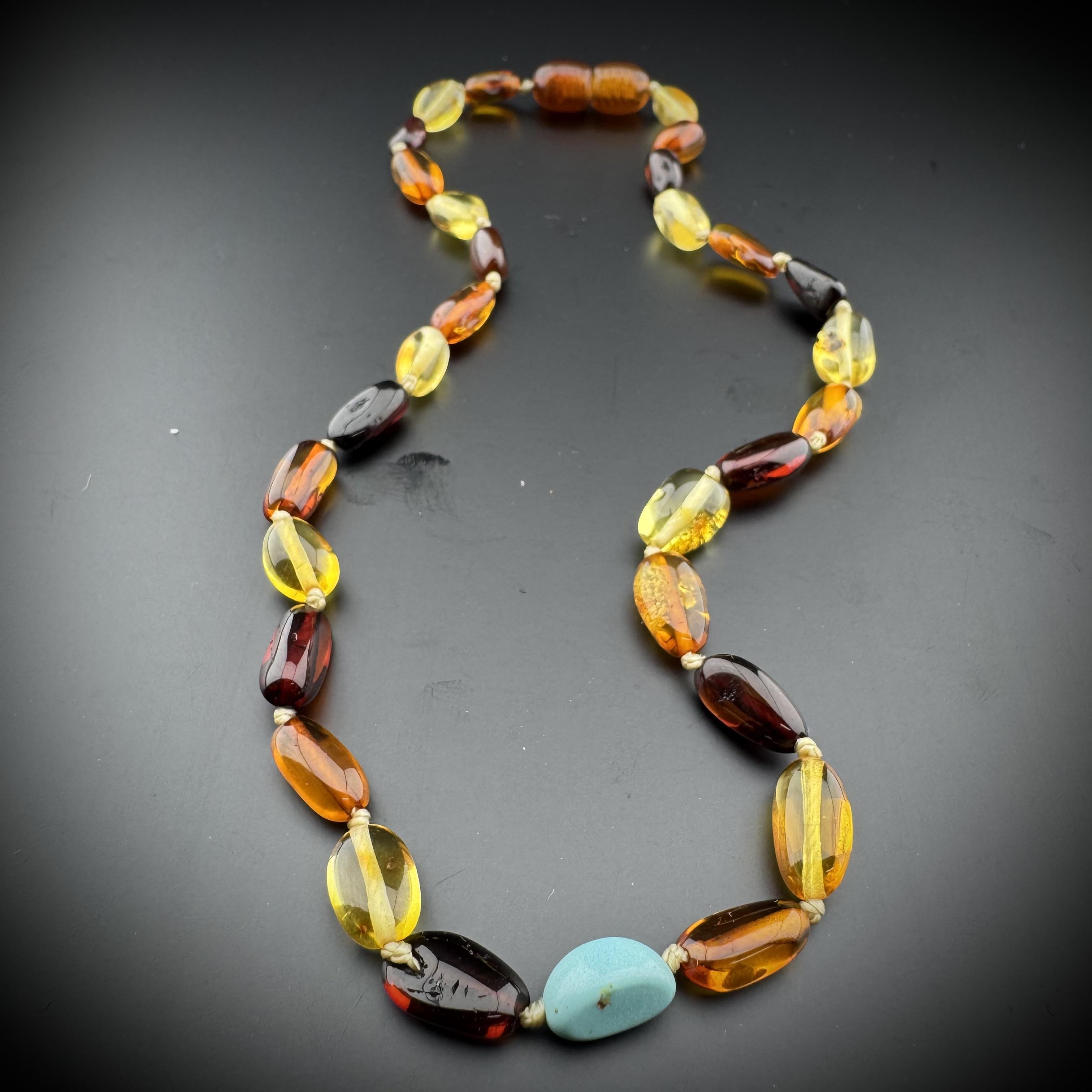 Yassı Model Multicolor Kehribar Bebek Diş Kolyesi