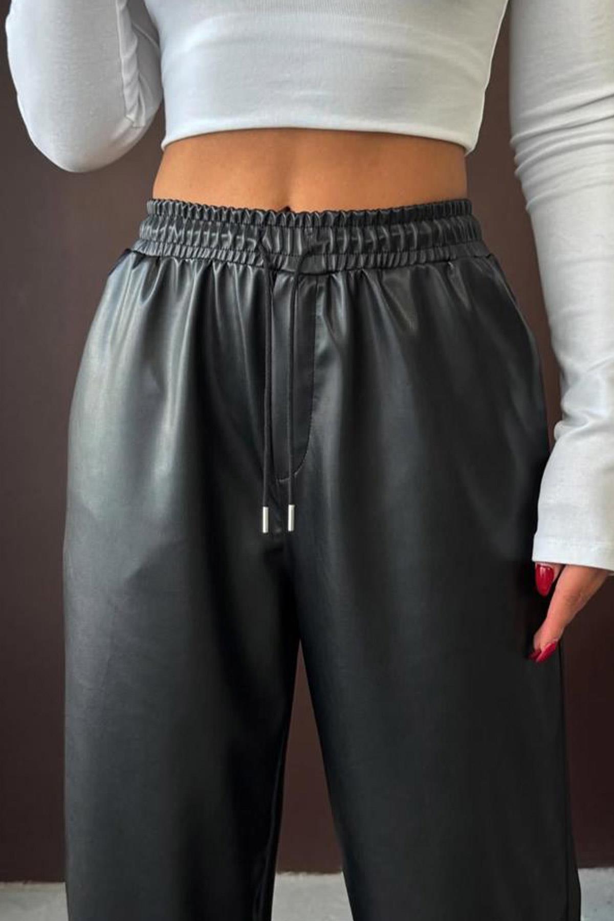 Beli Lastikli Çift Cep 3 Renk Boru Paça Deri Pantolon - Siyah