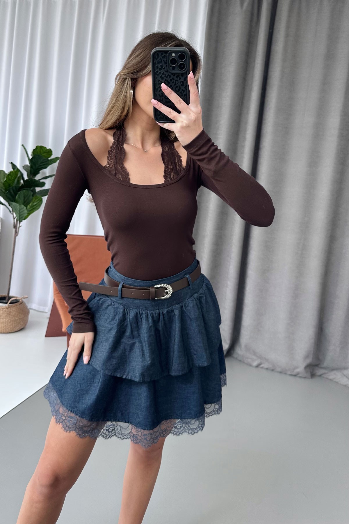 Kendinden Kemerli Denim Kısa Etek