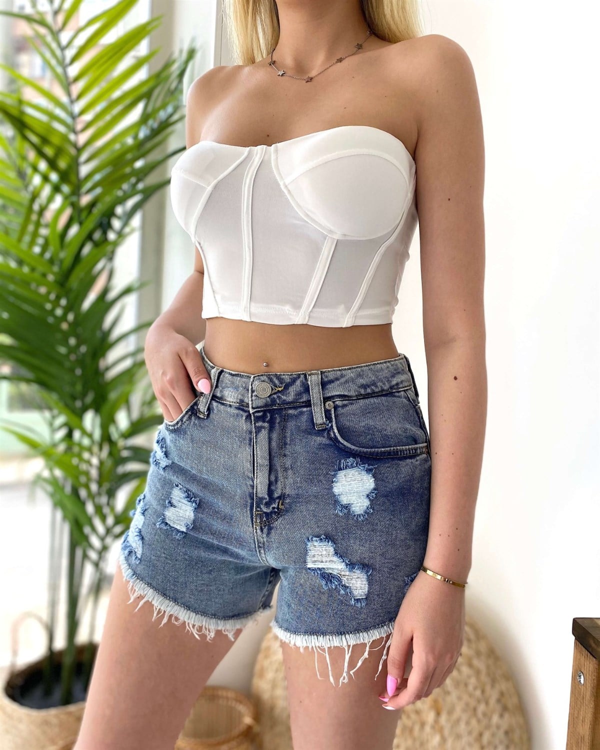 Straplez Crop