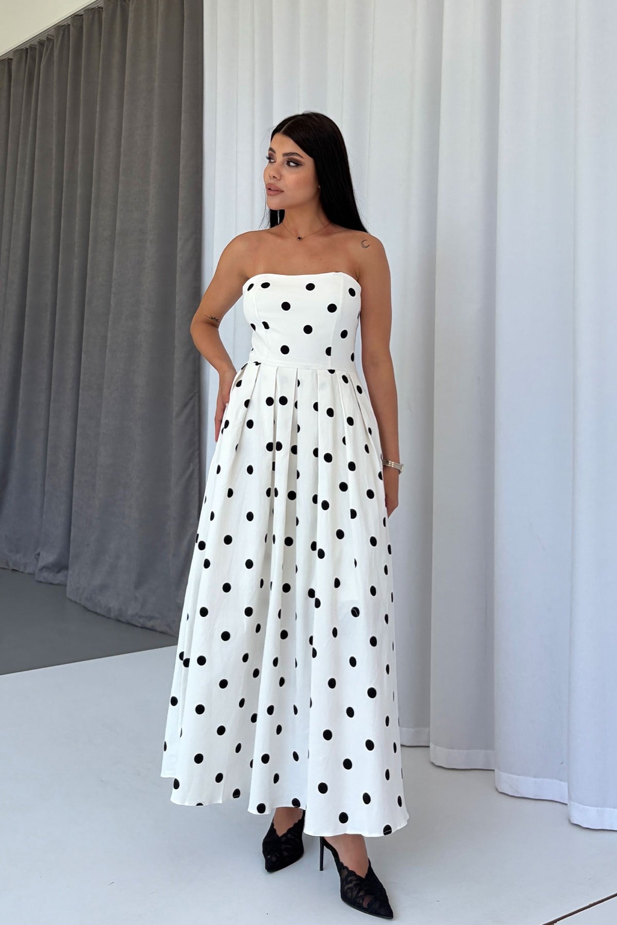 Straplez Puantiyeli Poplin Astarlı Elbise - Beyaz