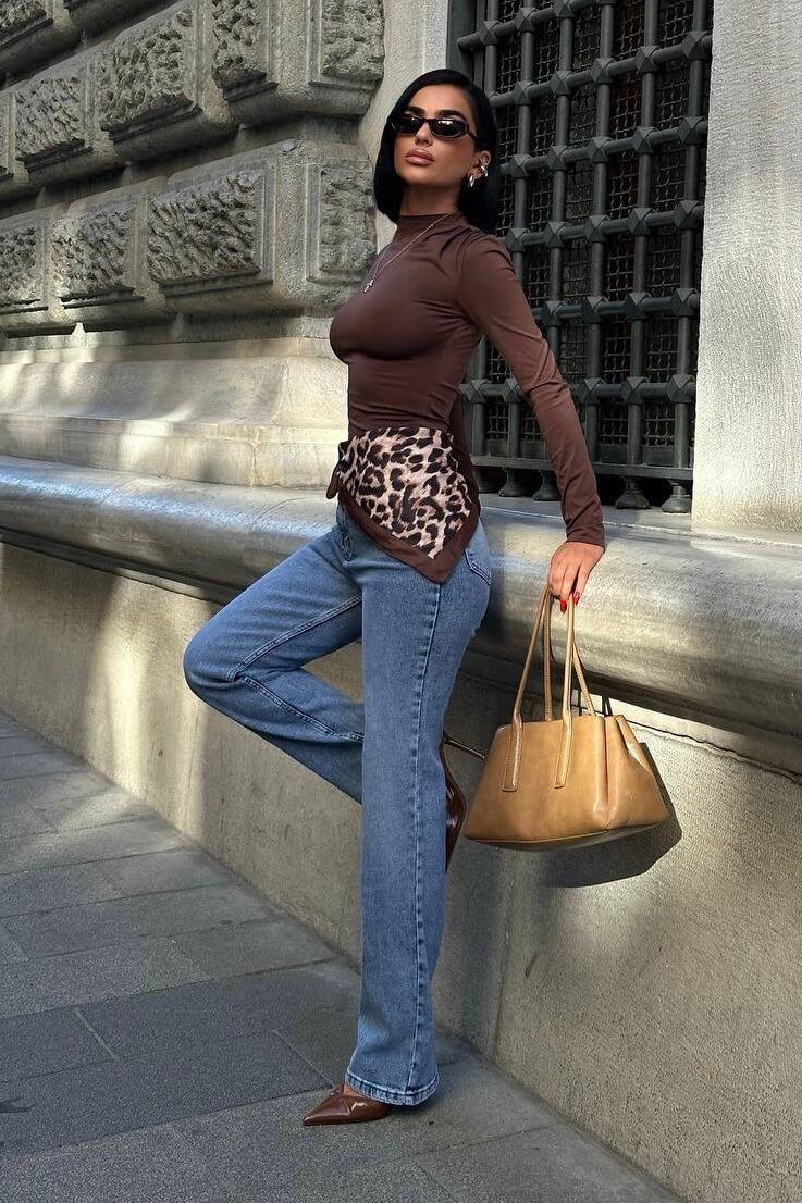 Yüksek Bel Leopar Şal Detaylı Jean