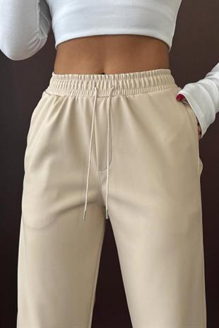 Beli Lastikli Çift Cep 3 Renk Boru Paça Deri Pantolon - Bej