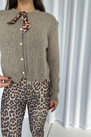 Fularlı Kadın Hırka - Bej