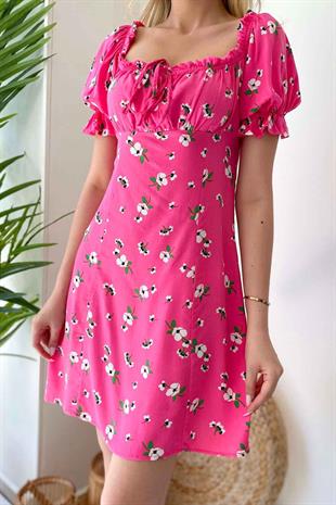 Madonna Yaka Göğüs Bağlama Pembe Çiçek Desenli Kısa Kol Elbise