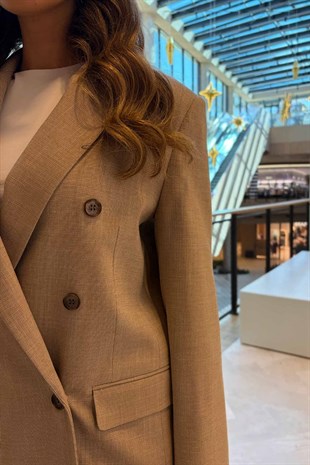 Süs Cepli Kareli Blazer Kadın Ceket