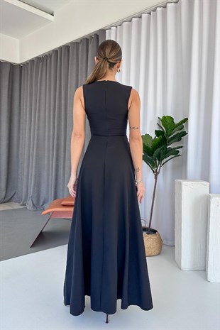 V  Yaka Yandan Piliseli Kadın Elbise - Siyah