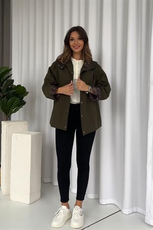 Yaka Deri Detay Yağlı Ceket - Yeşil