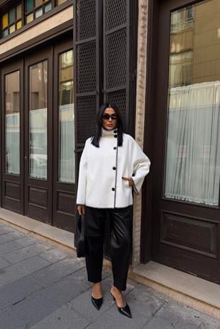 Yünlü Kadın Ceket - Beyaz