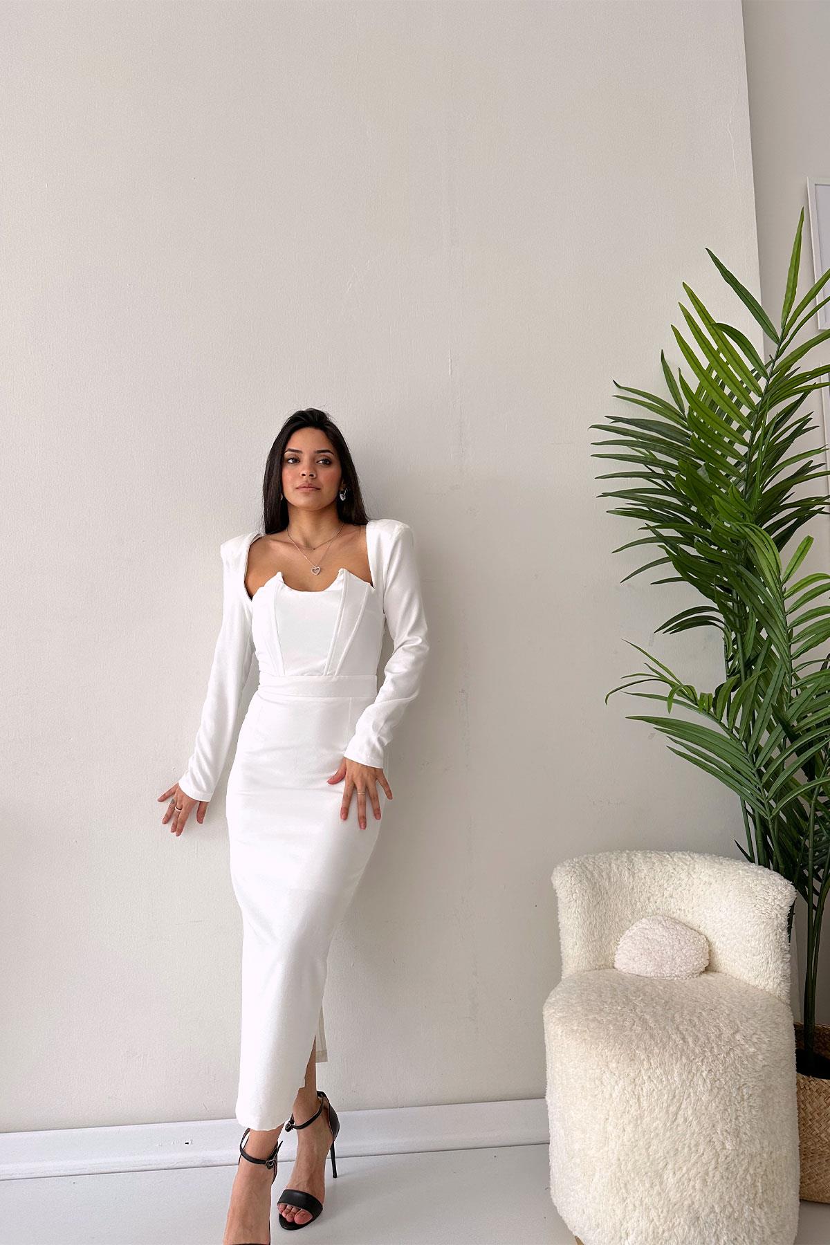Dik Yaka Yırtmaçlı Uzun Kol Elbise - Beyaz | Trend&Şık Tasarımlar |  minetanbutik.com.tr