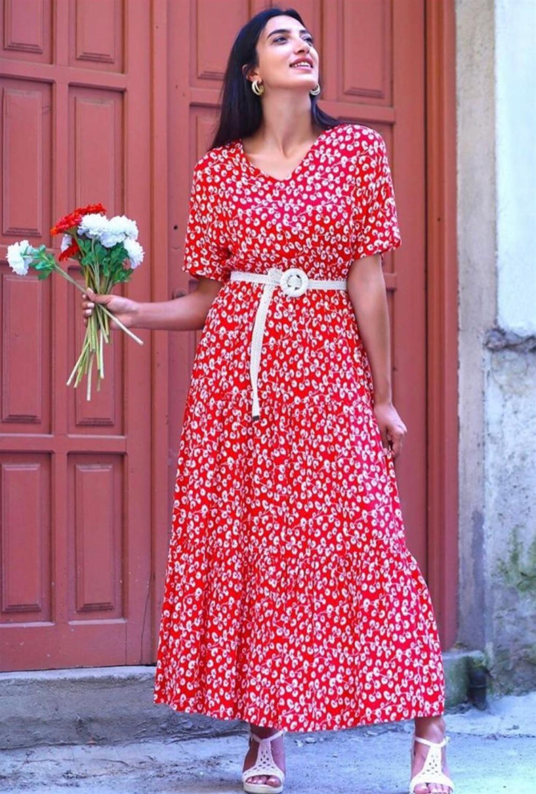 Kısa Kol Kemerli Çiçek Elbise | Trend&Şık Tasarımlar | minetanbutik.com.tr