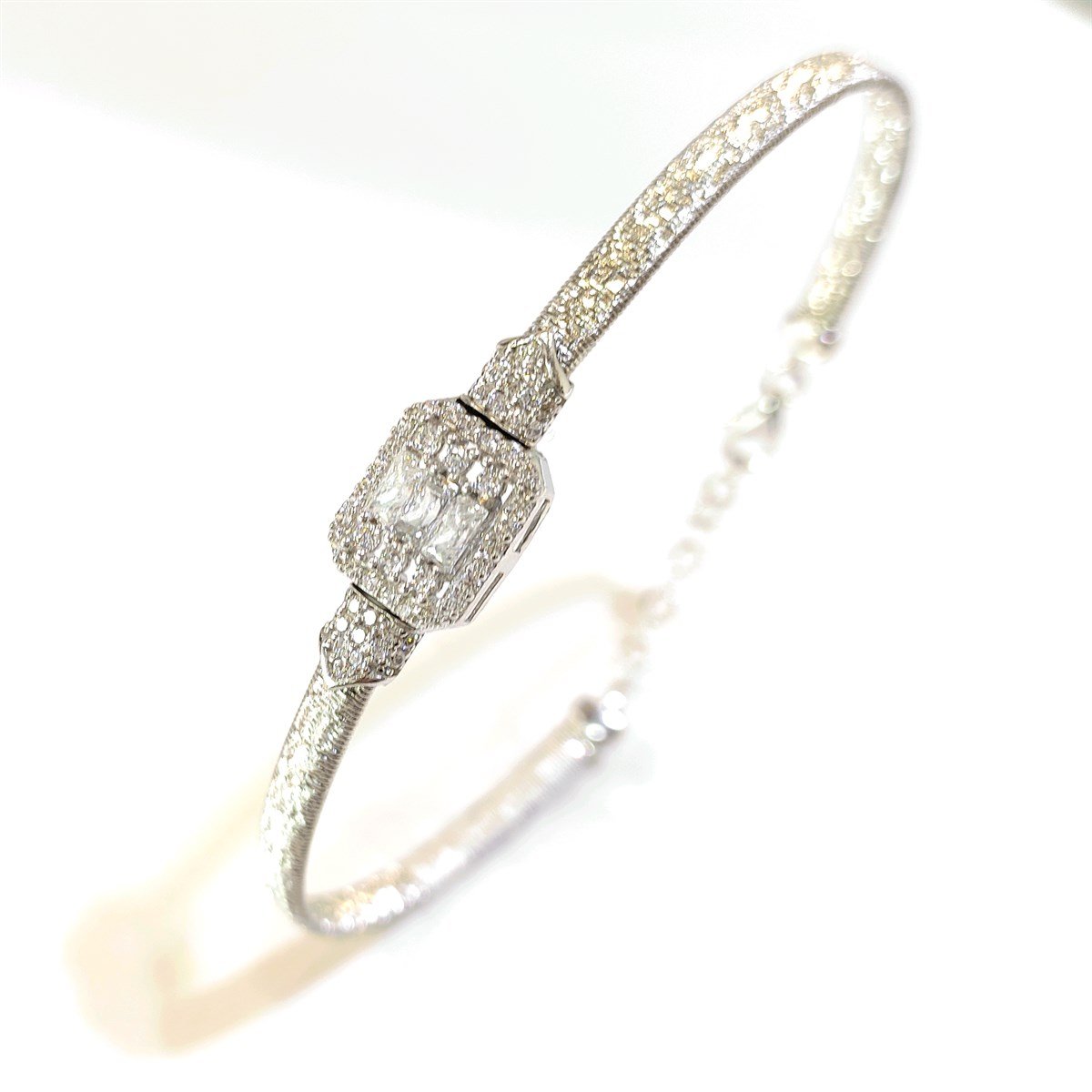 Baget Taşlı Kelepçe Bilezik 14 Ayar Altın HD VİDEOLU