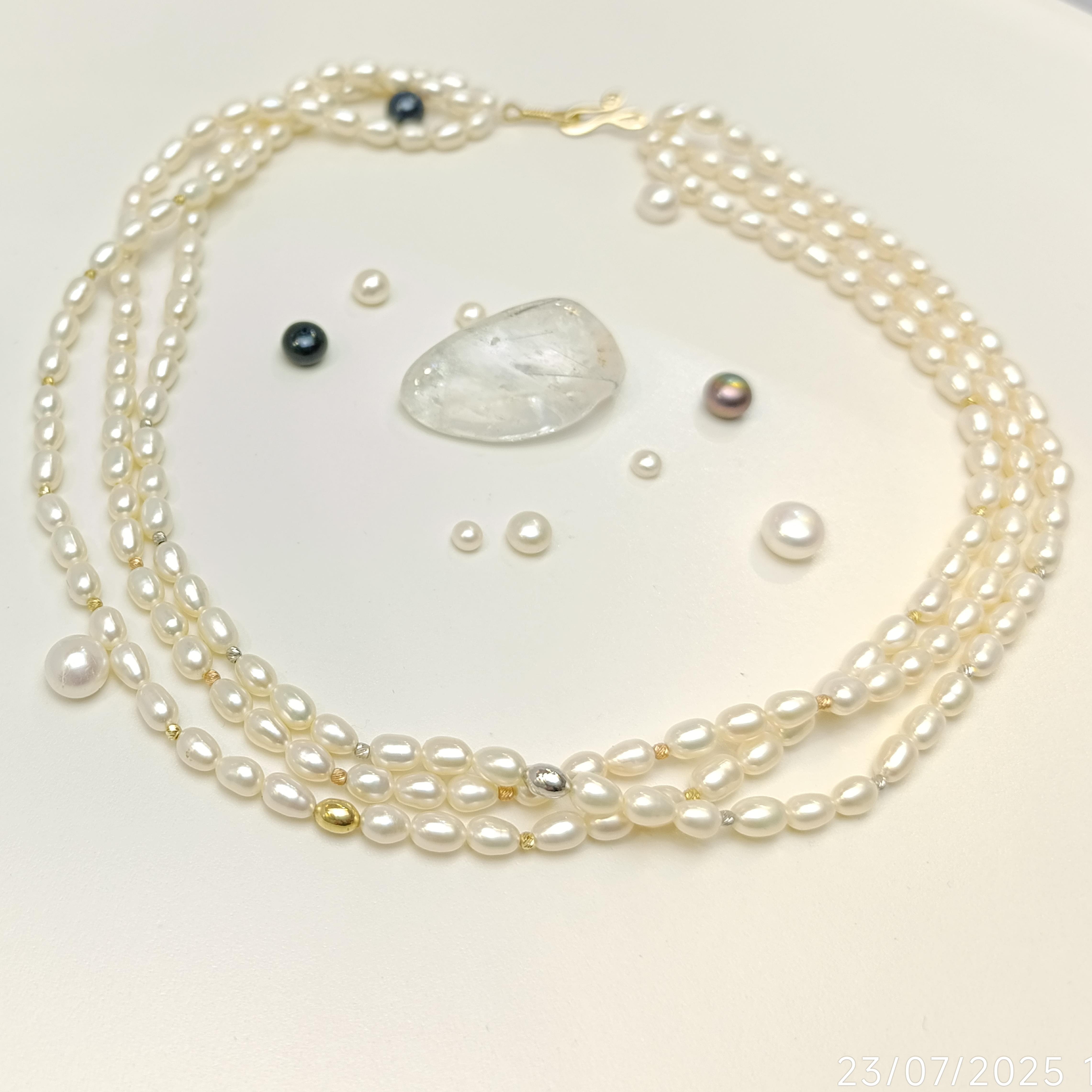 Dorika Toplu Üç Sıralı Oval Gerçek İncili Gerdanlık Kolye 14 Ayar Altın HD VİDEOLU