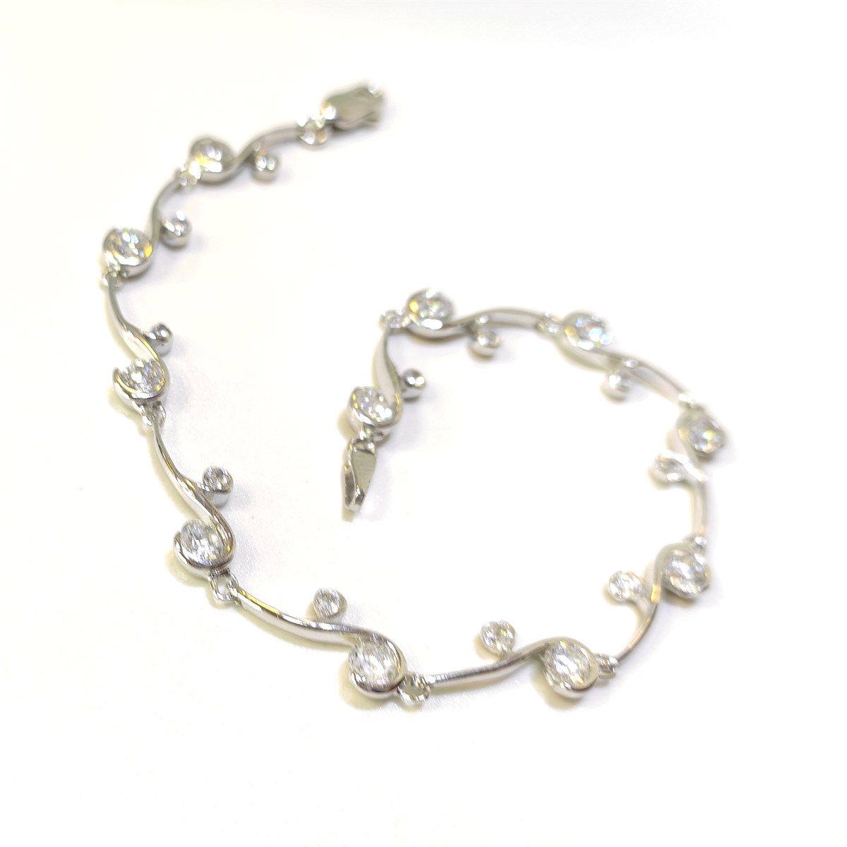 Taşlı Bileklik Künye 14 Ayar Altın HD VİDEOLU