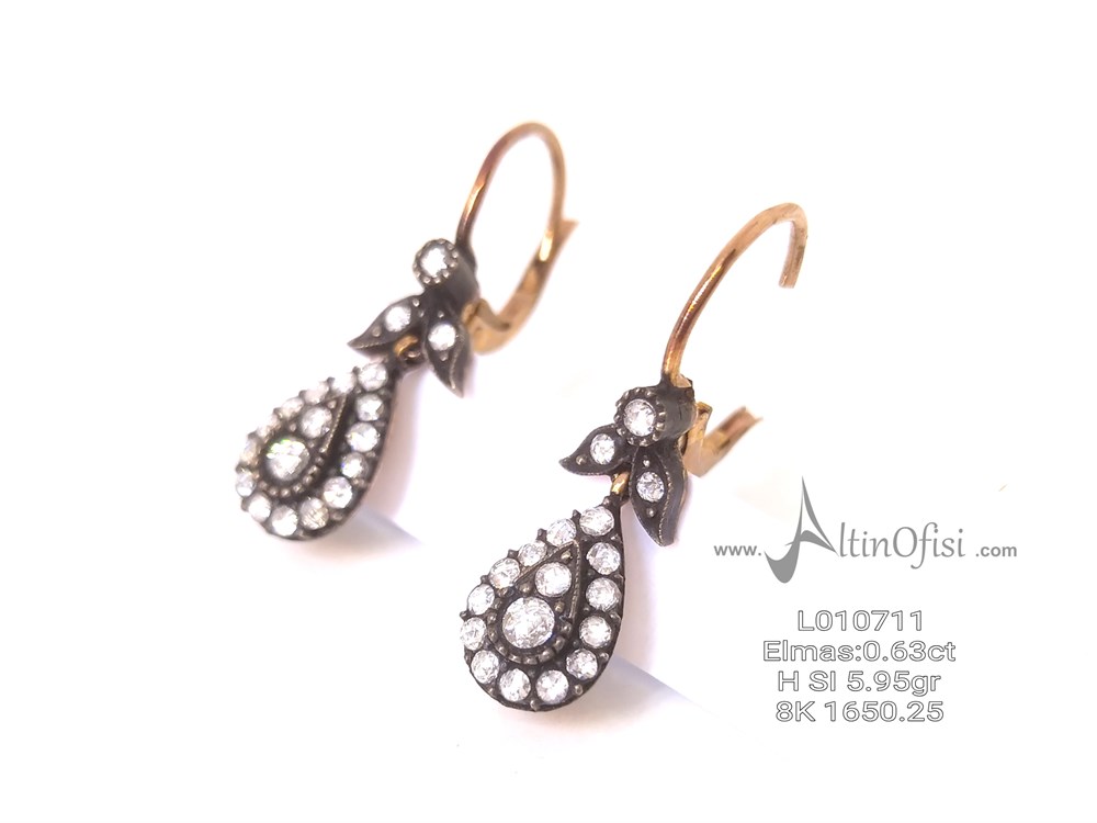 Damla Elmas Taşlı Küpe