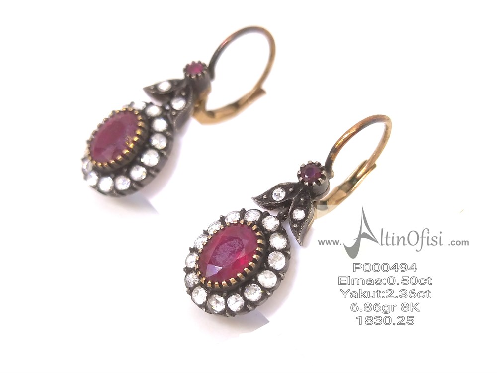 Oval Yakut ve Elmas Taşlı Küpe